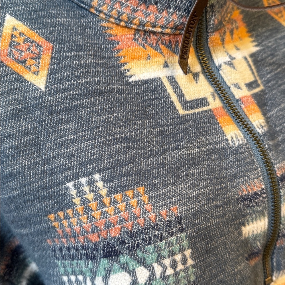 Pendleton Women’s Aztec Pattern Jacket - Gray and… - image 9